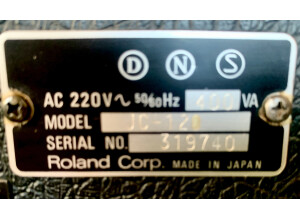 Roland JC 120 E