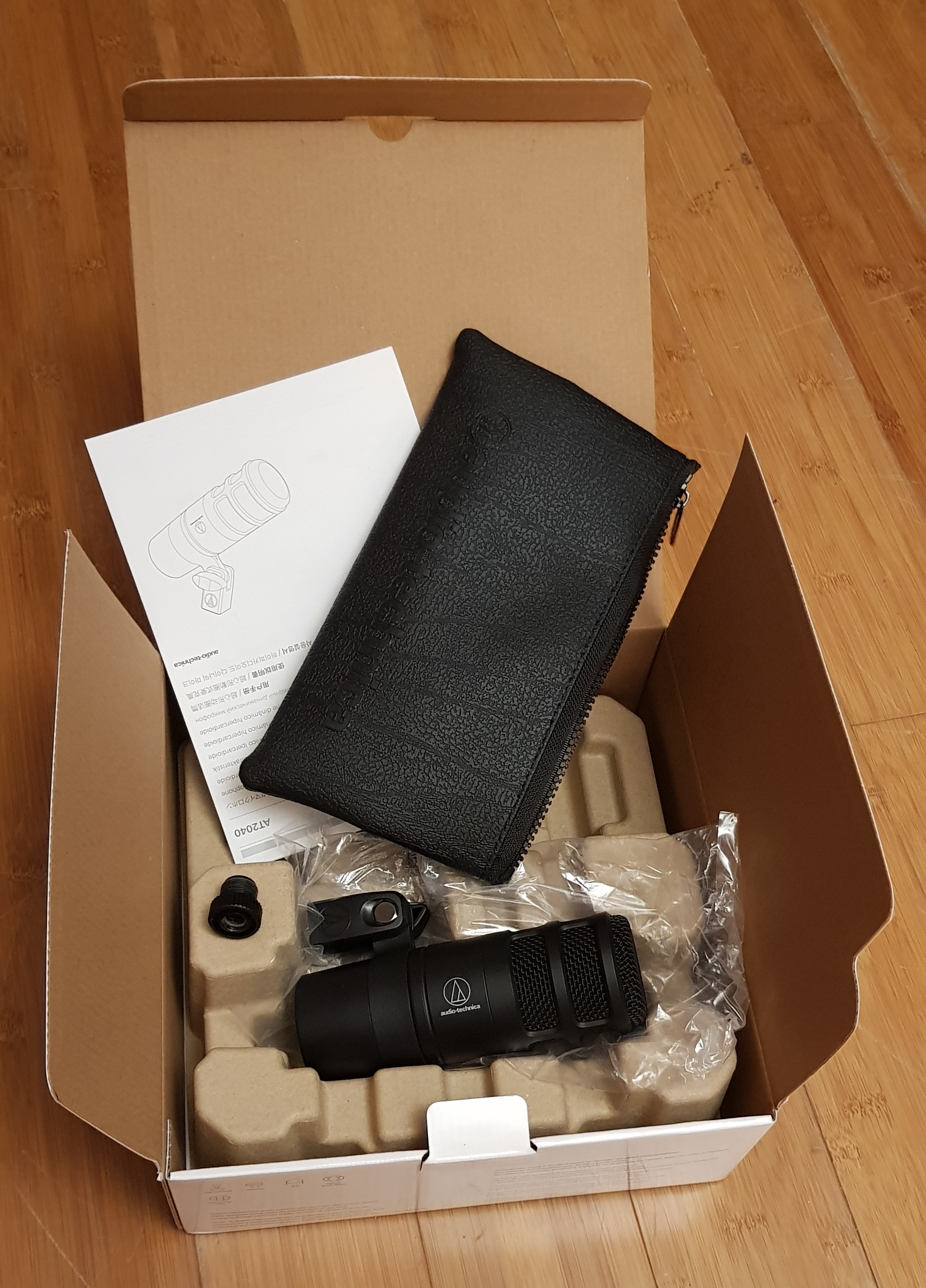 Audio-Technica AT2040 : AT2040 boite