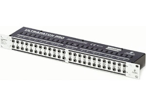 Behringer PX3000