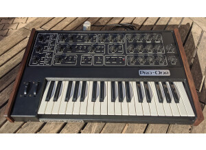 Sequential Circuits Pro-One (8562)