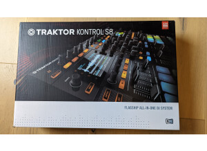 Native Instruments Traktor Kontrol S8 (39563)