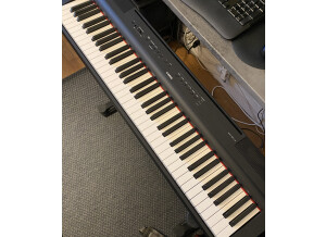 Yamaha P-121 Digital Piano (7)