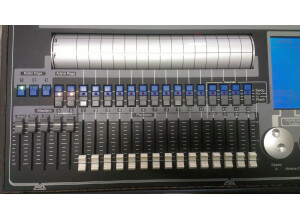 Avolites Pearl 2004 (4657)