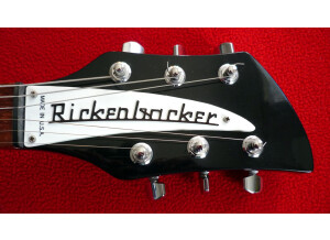 Rickenbacker 330 - Jetglo (76324)