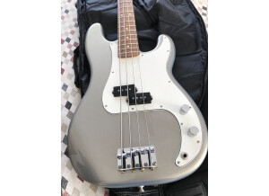 Fender Standard Precision Bass [2009-2018] (68357)