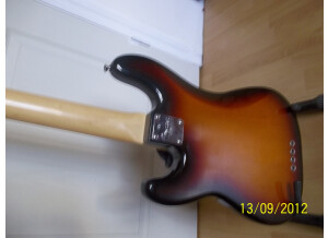 Fender American Series - Precision Bass Rw 3-Clr-Sb