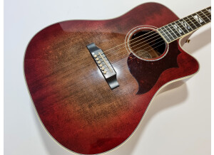 Gibson Songwriter Deluxe Cutaway (44025)