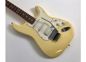Fender Classic Stratocaster Floyd Rose (34142)