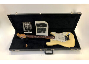 Fender Classic Stratocaster Floyd Rose (60044)