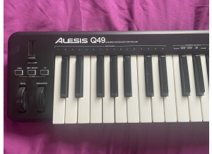 Alesis Q49 (48435)