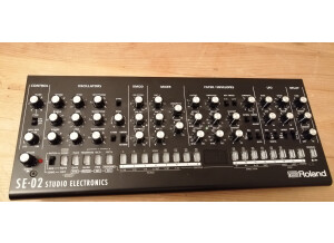 Roland SE-02 (28013)