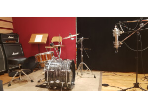 M&M Vs Vintage U67s Drums Front