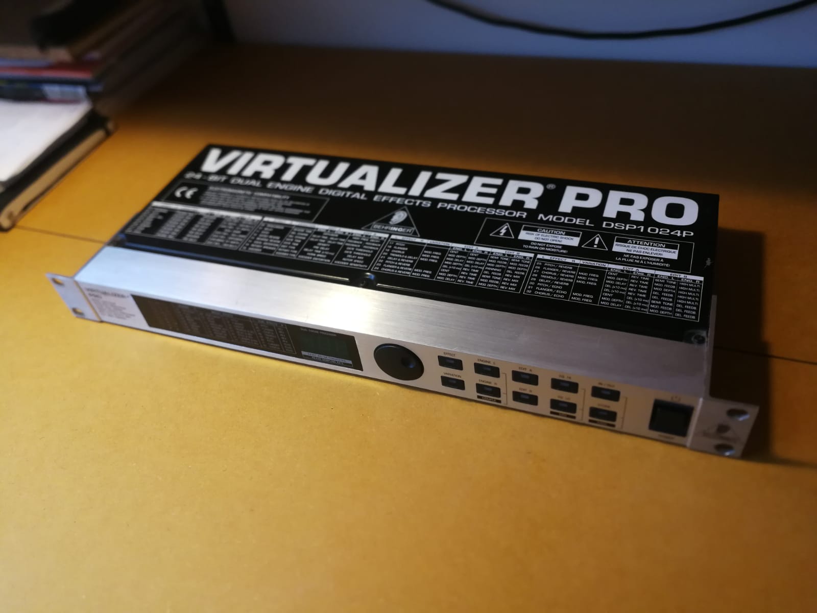 Pictures and images Behringer Virtualizer Pro DSP1024P