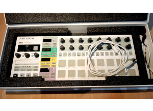 Arturia BeatStep Pro (70674)