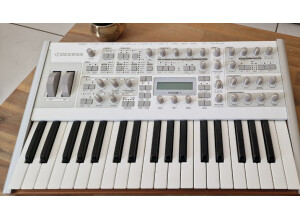 access-music-virus-ti2-polar-5119270
