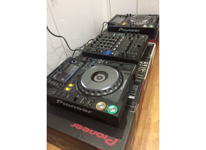 2x Pioneer CDJ-2000 Nexus   1x DJM-900 Nexus
