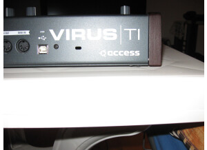 Access Music Virus TI Desktop (13156)