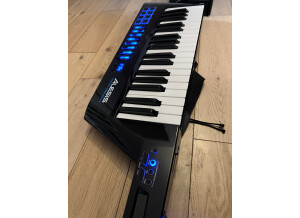 6CDFC8B7-9758-4FFB-B431-044C53401702