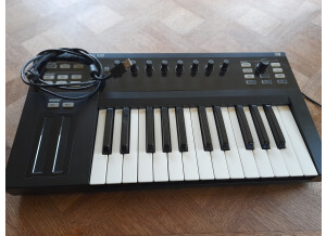 Native Instruments Komplete Kontrol S25 (86169)