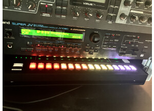 Roland JV-1080 (29408)