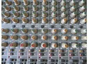 Tascam M-2516 (66013)