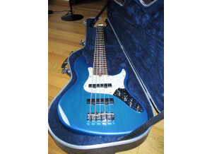 Squier Affinity Jazz Bass V - Metallica Blue Rosewood