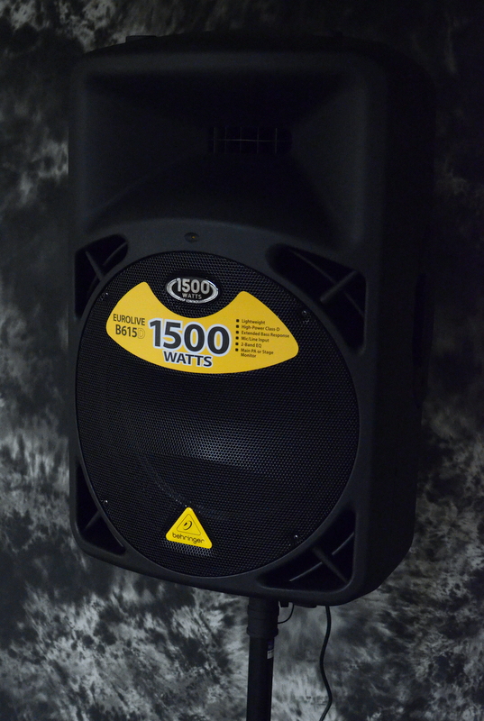 Behringer Eurolive B615D