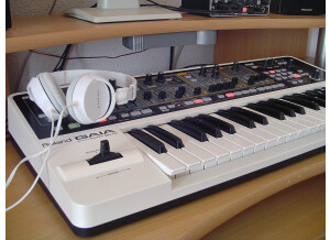 Roland GAIA SH-01 (96354)