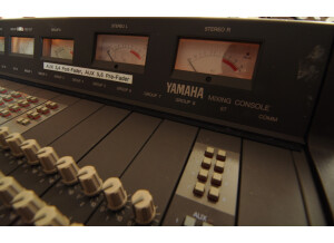 Yamaha PM1800 (81851)