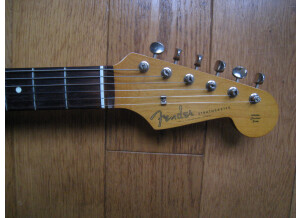 Fender Stratocaster Japan (1975)