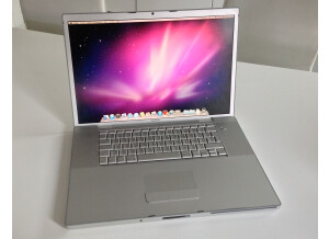 Apple MacBook Pro 17" (48600)
