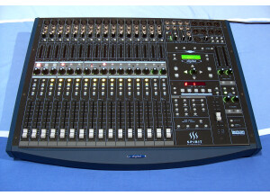 Soundcraft Spirit 324