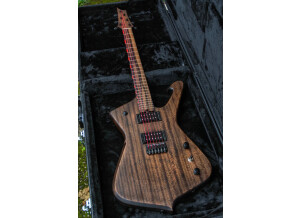 Hufschmid Guitars Iceman inspired Helldunkel (13690)
