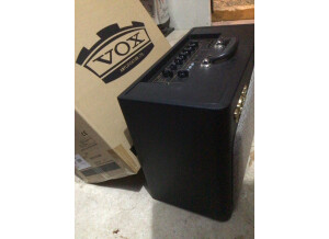Vox AV15