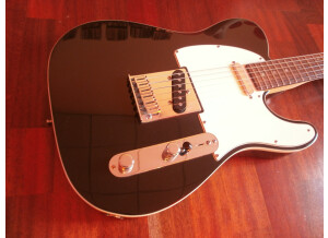 Fender American Deluxe Telecaster - Montego Black Maplek