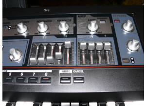 Roland SH-201 (46699)