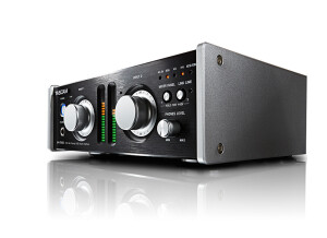 Tascam UH-7000 (79812)