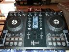 Native Instruments Traktor Kontrol S2