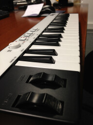 IK Multimedia iRig Keys