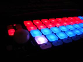 iCon iStage