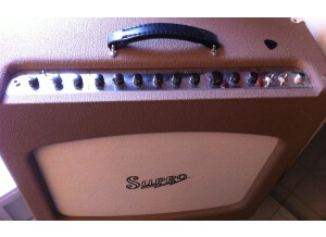 Supro Tremolectric