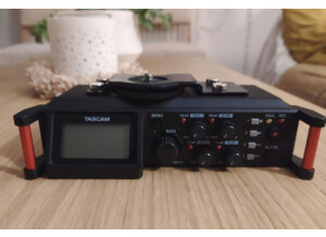 Tascam DR-70D