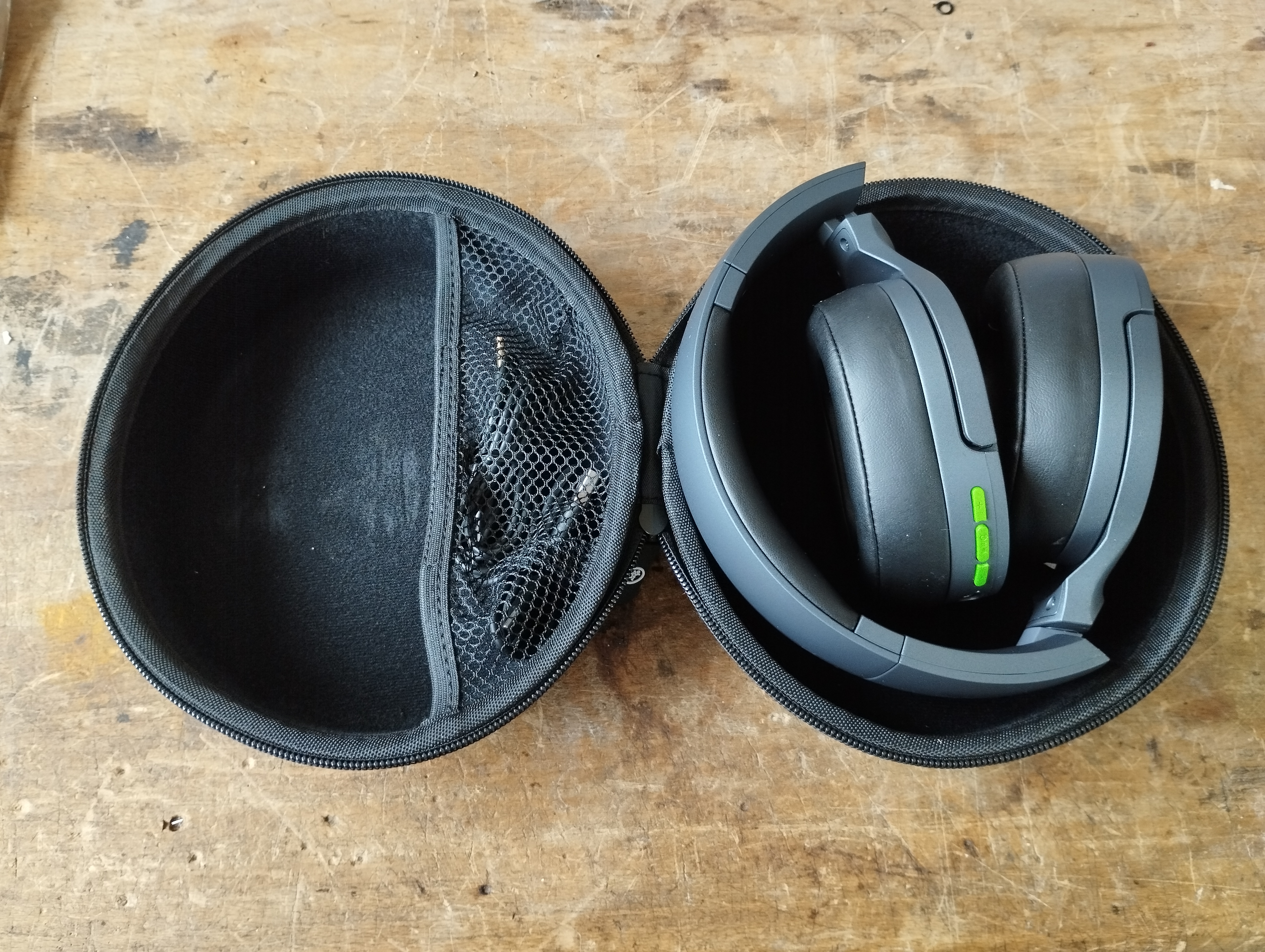 MackieMc40-BT int&eacute;rieur2