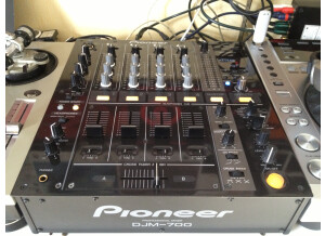 Pioneer DJM-700-K (46367)