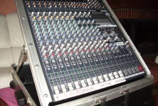 Yamaha EMX5016CF