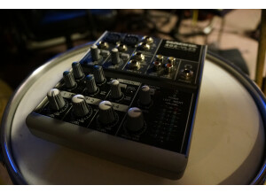 Mackie 402-VLZ3 (76968)