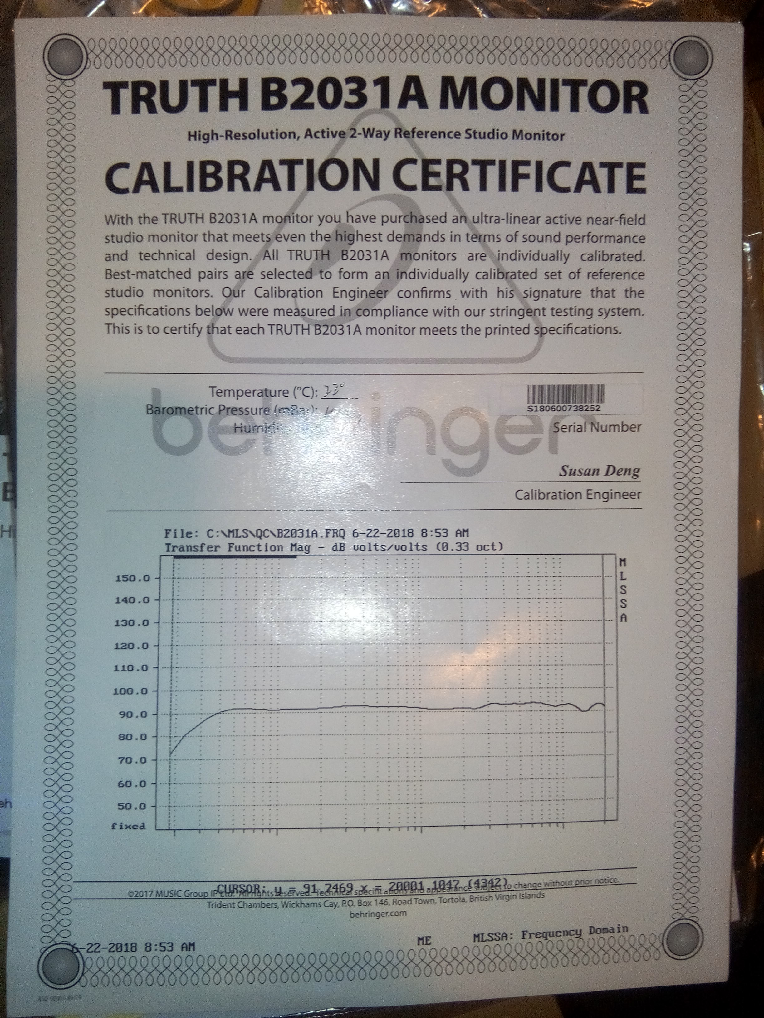 Behringer Truth B2031A