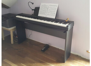 Yamaha P-90 (48595)