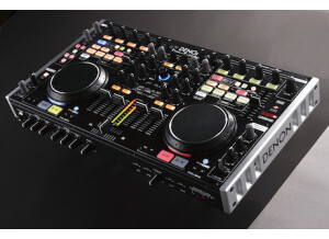 Denon DJ DN-MC6000 (31365)