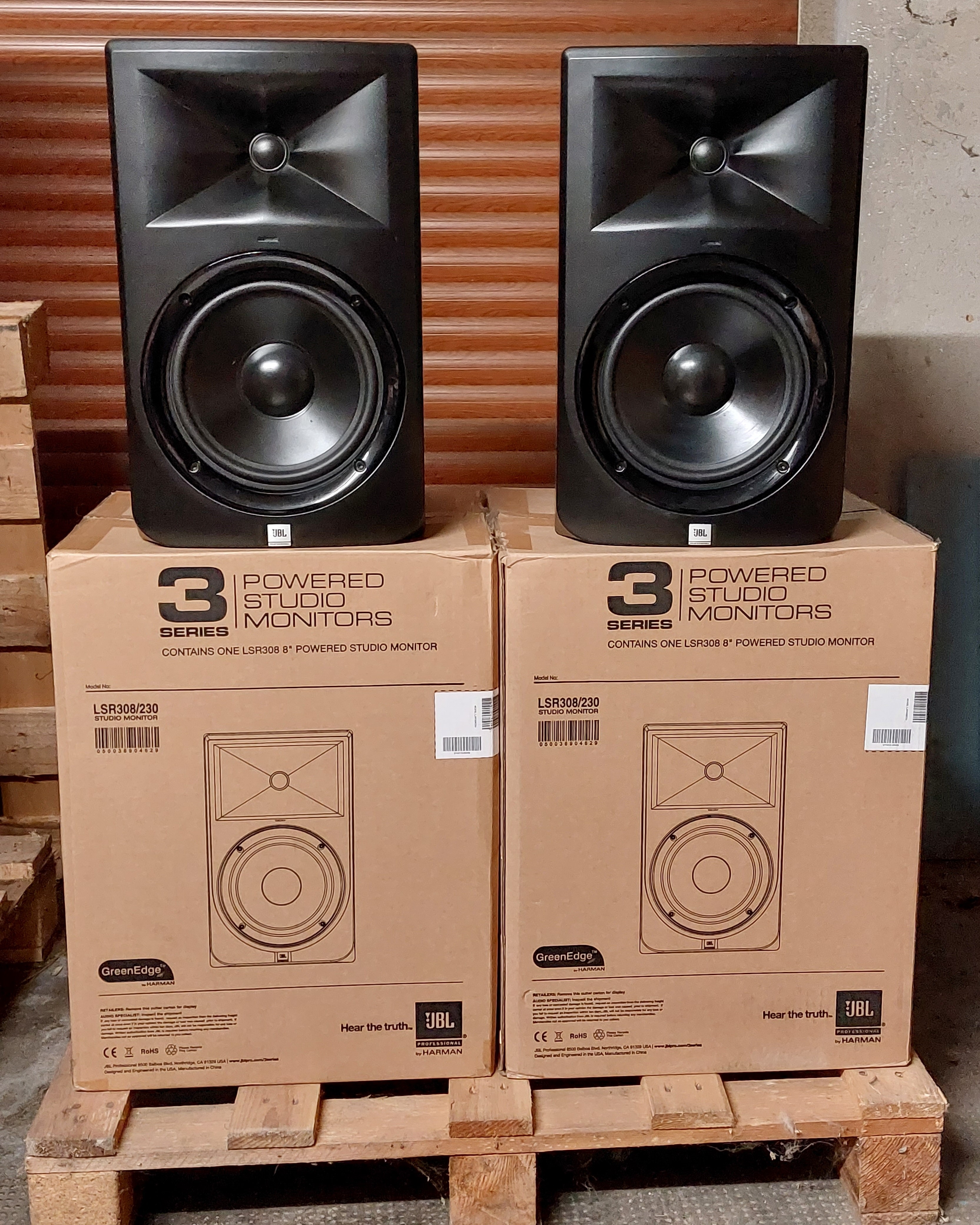 JBL LSR308 (71869)